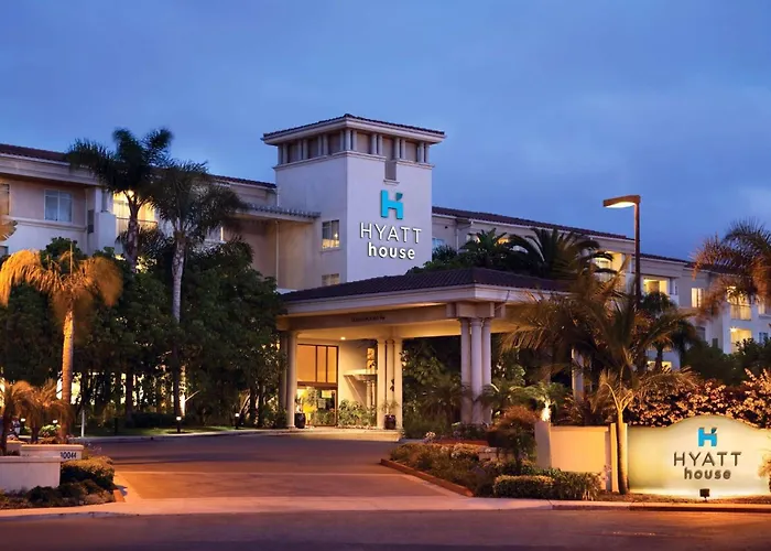 Hotel with pool: Hyatt House San Diego Sorrento Mesa