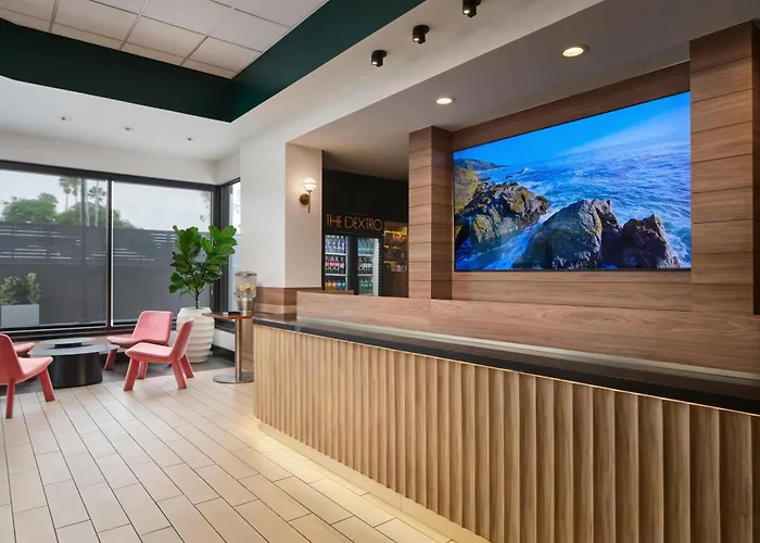 Hotel near College: The Dextro Little Italy, BW Premier Collection