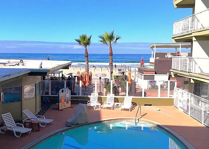 Hotel: Surfer Beach Hotel